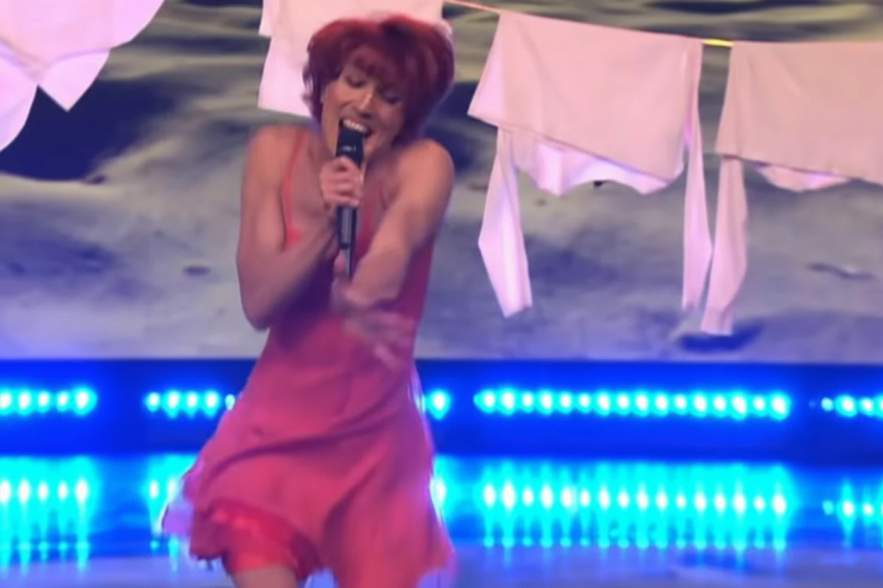 TOP preobrazba: Slovenski pevec postal Maja Blagdan – nastop, ki ga morate videti