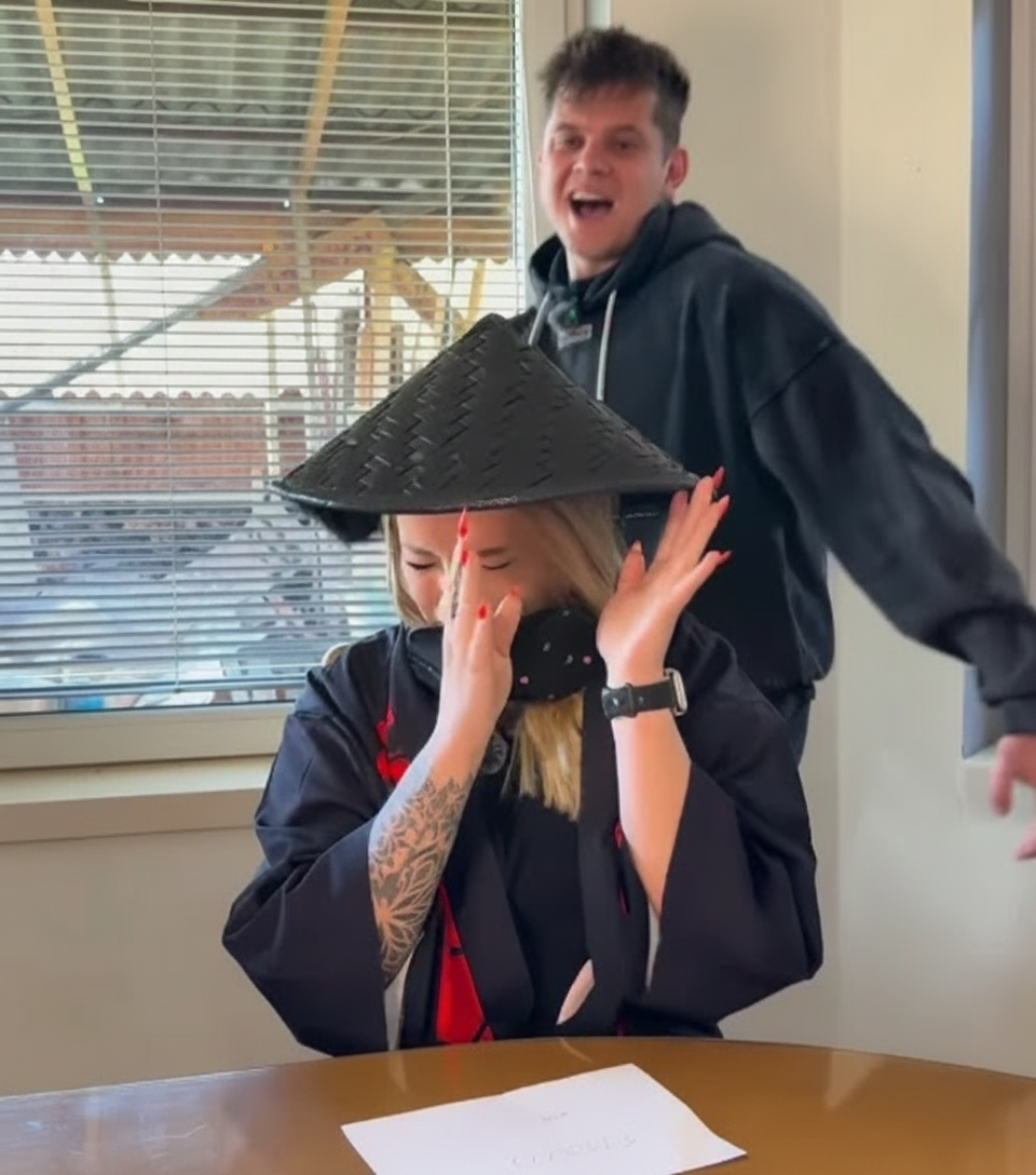 Tim Novak odprl denarnico: punci kupil darilo za 5000 € – poglejte, kaj vse ji je privoščil