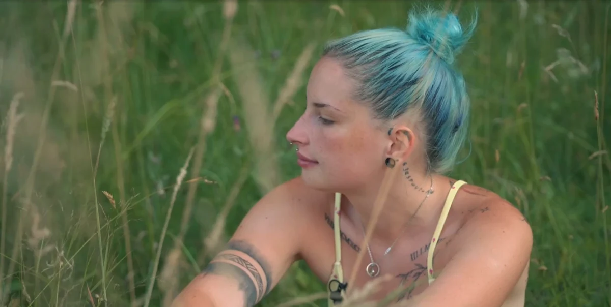 »Ne zadržujem več svojih solz« – Alenka odkrito o čustvih, ki jih na Kmetiji ne more več skrivati