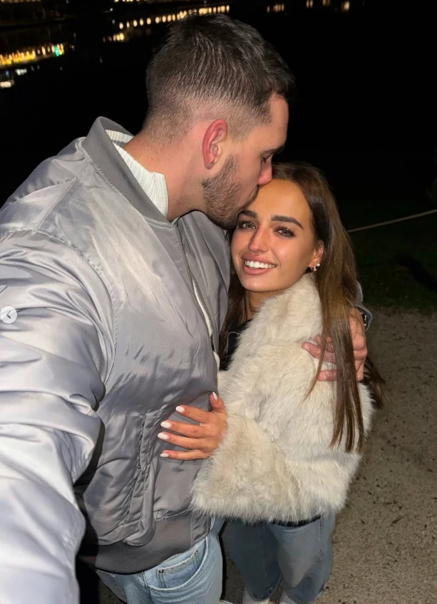 Kaja v korzetu jemlje dih: po šovu s Karlom osvajata svet mode