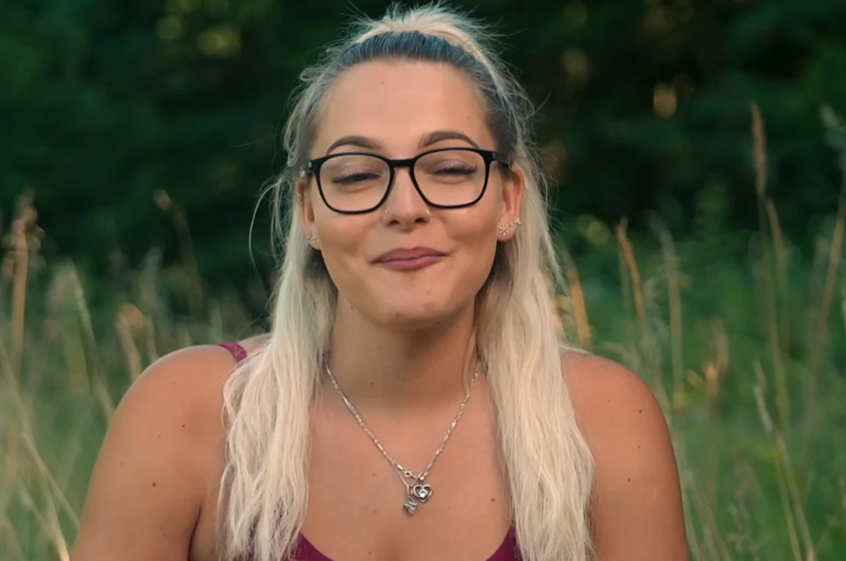 Poglejte, kaj je Ema sporočila tekmovalcem – pri Aleksandri je postalo še posebej vroče, za glavo družine pa je izbrala?