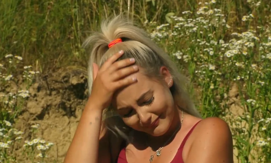 PO IZPADU IZ KMETIJE EKSPLOZIJA: Ema razkrila DRAMO – “La Toya mi je hotela prevzeti fanta Jana!”