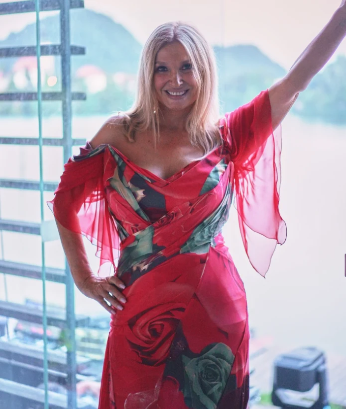 Helena Blagne pokazala nekaj, kar je takoj sprožilo val govoric –   kaj skriva pred javnostjo?!