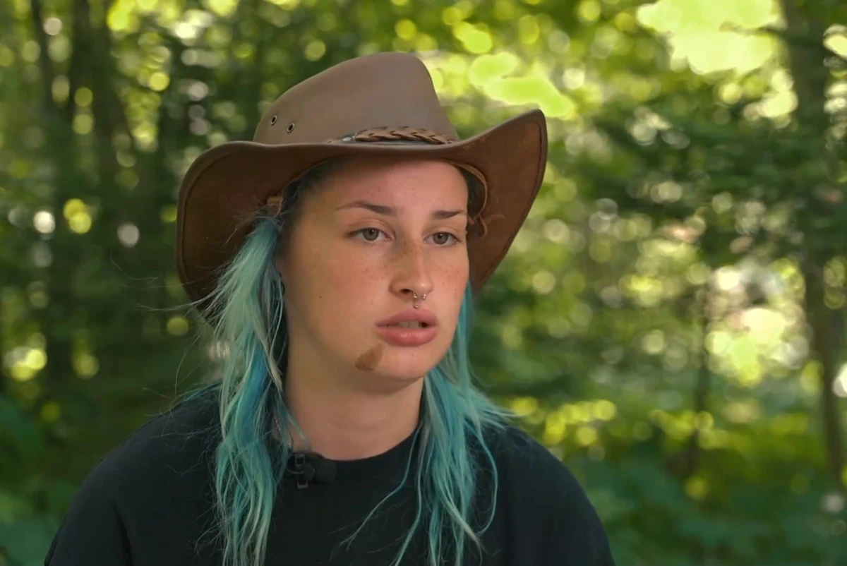 KOGA JE ALENKA DOLOČILA ZA HLAPCA IN DEKLO? Ena odločitev razdelila Kmetijo – nekateri komaj skrivajo razočaranje!