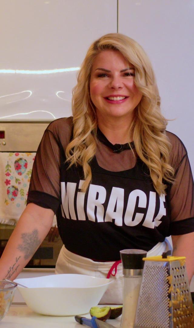 PO RAZHODU NARAVNOST PRED KAMERE: Kaj bo Neisha nocoj zakuhala v oddaji Riba, raca, rak?!