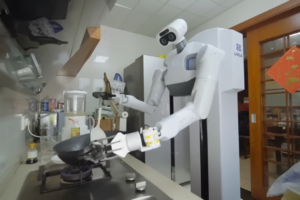 Prihodnost doma: robot kot osebni pomočnik