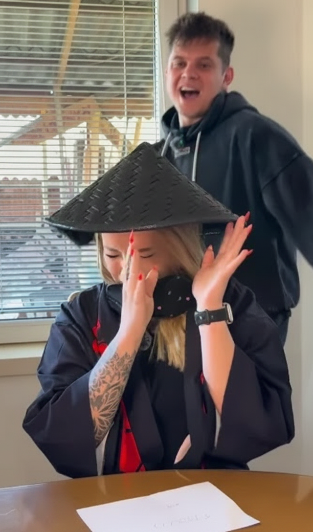 Tim Novak odprl denarnico: punci kupil darilo za 5000 € – poglejte, kaj vse ji je privoščil