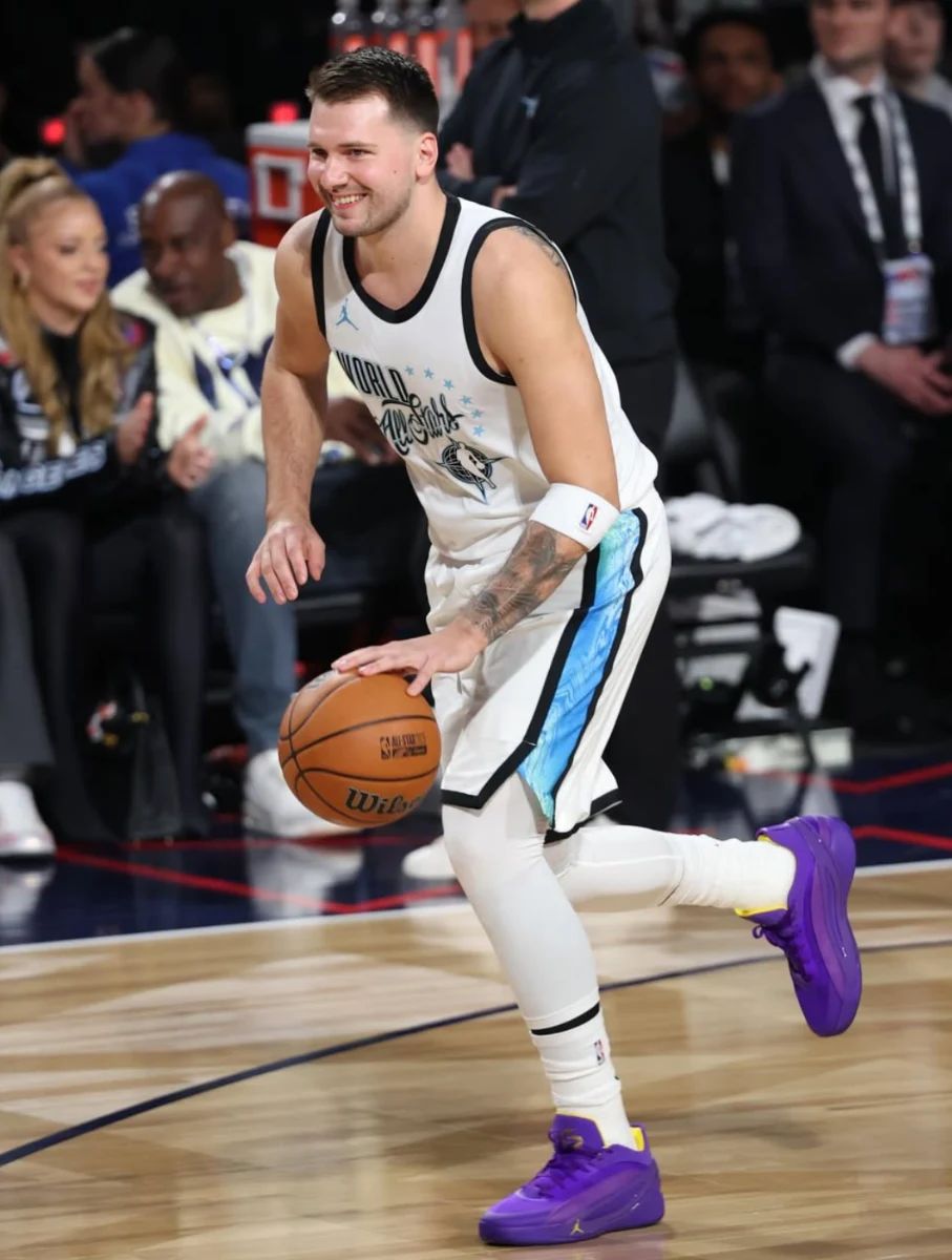 Luka Dončić med tekmo v ligi NBA - Foto: Instagram/Luka Dončić