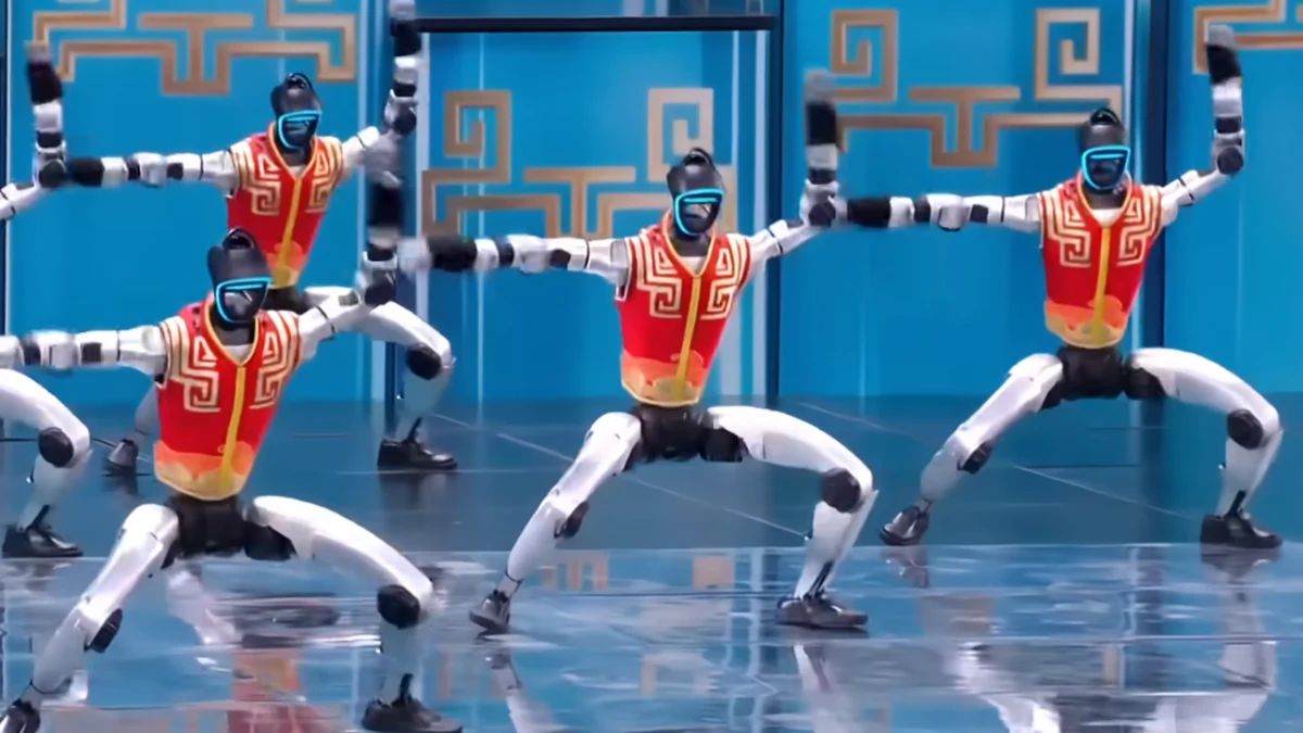 Roboti izvajajo kung fu na praznovanju kitajskega novega leta - Foto: Youtube/CGNT