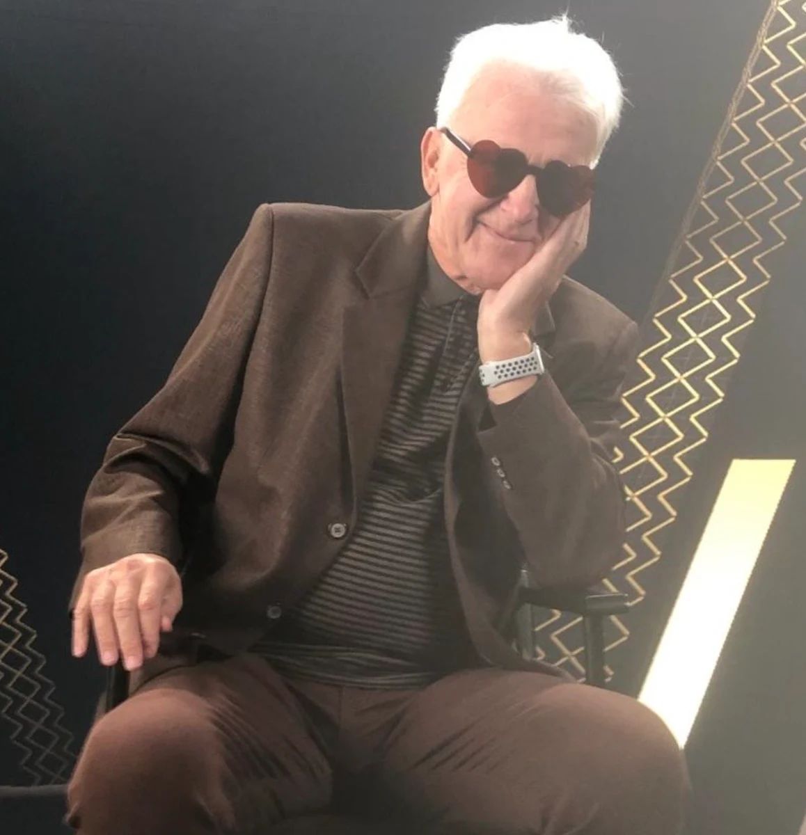 Andrej Šifrer sreča kozi na cesti - Foto: Facebook/Andrej Šifrer