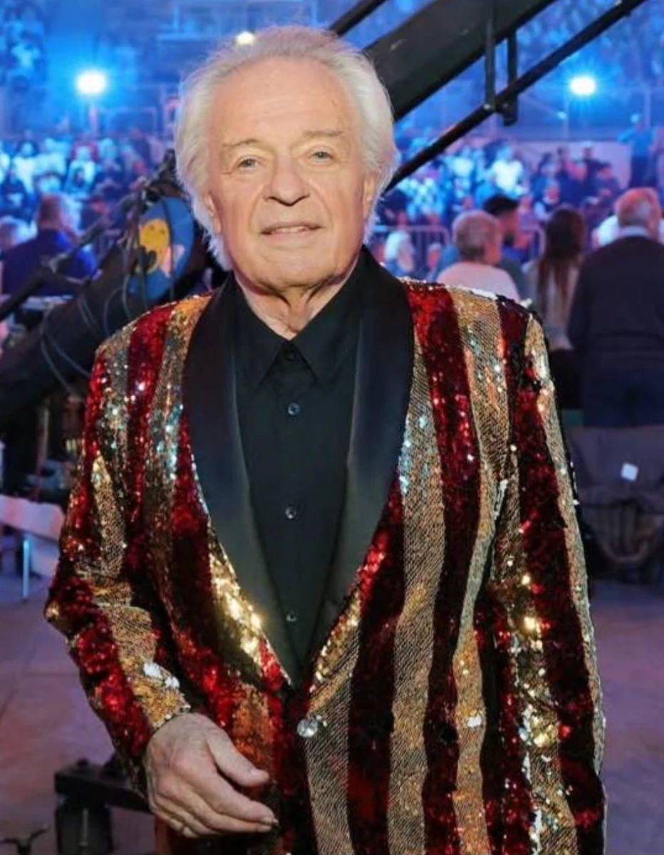  med prijatelji in nastopi za ljudi - Foto: Facebook/Alfi Nipič