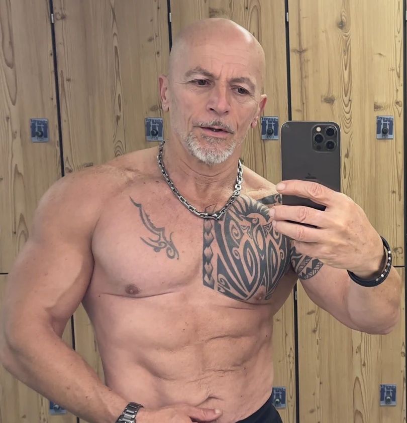 Dominik Kozarič odkrito o temni plati slave - Foto: Facebook/Dominik Kozarič