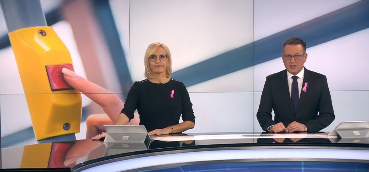 Voditelja 24UR se poslavljata od starega studia