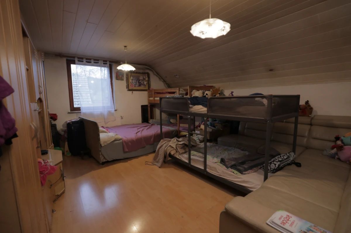 Hiša družine Majdič pred prenovo Delovne akcije