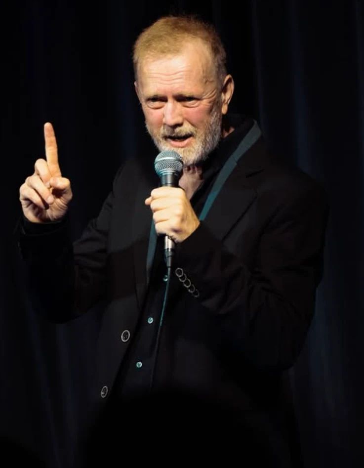 Ponosni Matjaž Javšnik s hčerko na posebnem večeru 