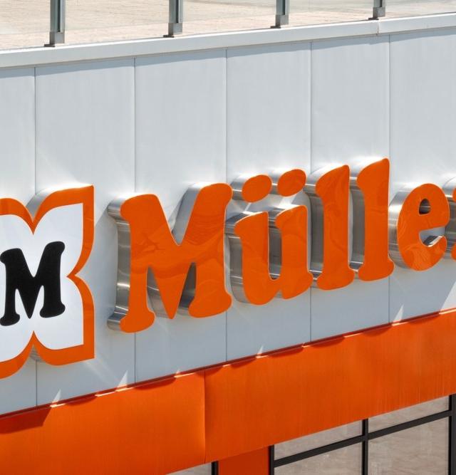 Preverite če ga imate doma: priljubljen otroški izdelek iz Müllerja umaknjen zaradi nevarnosti