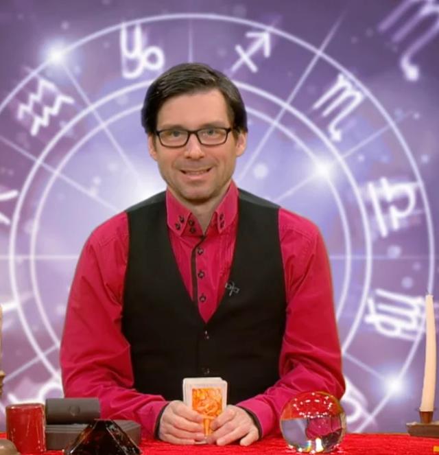 Golob klical vedeževalca?! Artač zadel v polno – Slovenija se smeji tej parodiji