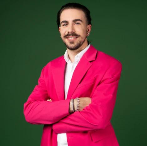 KAJ SE DOGAJA: Bivši tekmovalec iz Kmetije Dino Kurtović ponorel zaradi VOYO – “Kje je Kmetija?!”