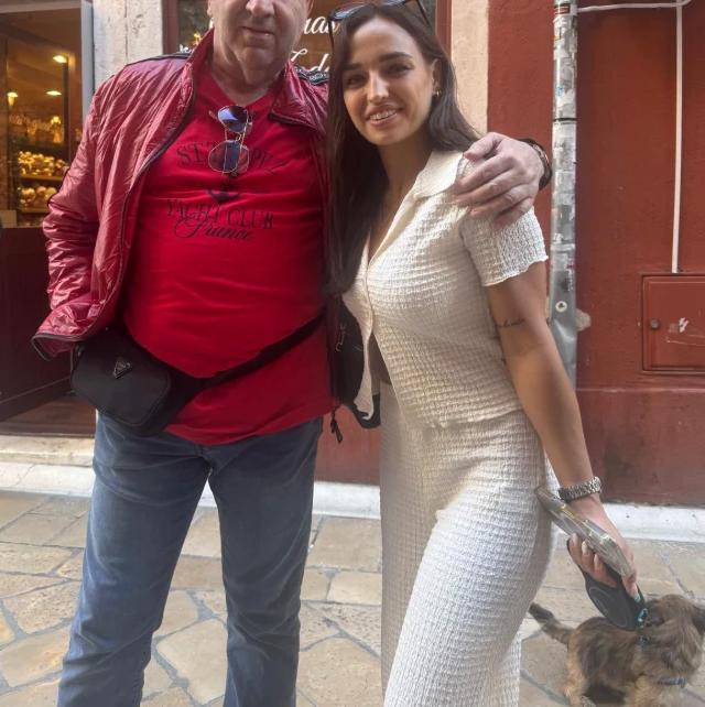 Kaj Kaja Casar počne v Zadru? Fotografija z znanim pevcem sprožila val vprašanj