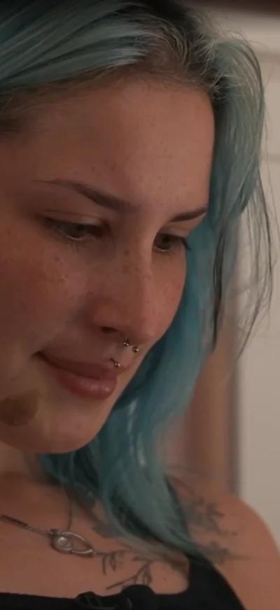 SOLZE, KI SO GANILE SLOVENIJO! Alenka na Kmetiji zlomljena ob sporočilu družine – tega trenutka ne boste pozabili!