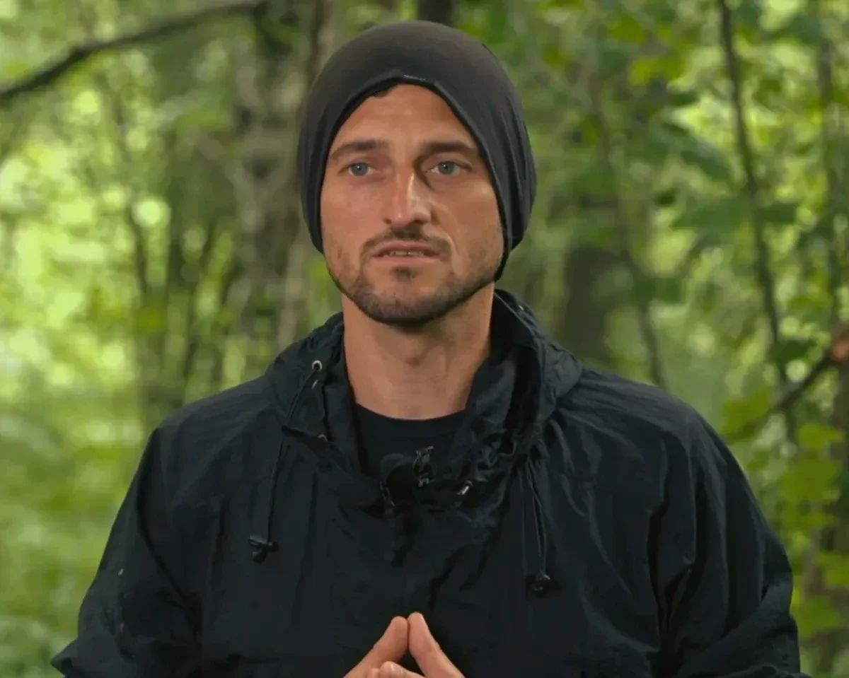 Žiga Sedevčič v šovu Kmetija /VOYO posnetek zaslona