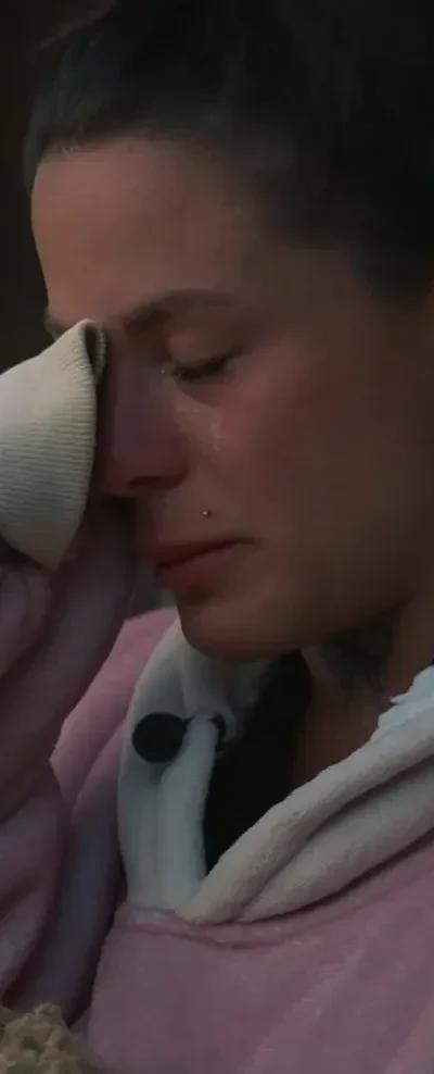 Urška Gros šokirana zaradi Žana: “Če ni mogel Nuše ali Eme, sem bila pa jaz?”
