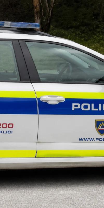 Pozor, vozniki: na teh slovenskih cestah nastajajo zastoji, ponekod tudi zapore