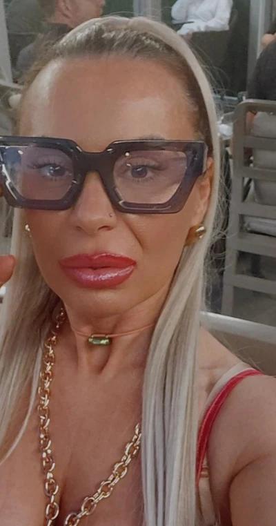 “Nisem v redu …” La Toya se je umaknila iz javnosti zaradi hude izgube