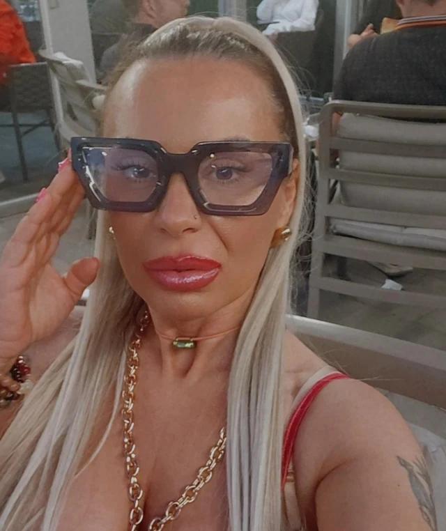 “Nisem v redu …” La Toya se je umaknila iz javnosti zaradi hude izgube