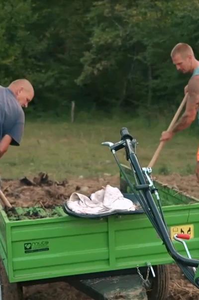 Na Kmetiji nič več ni sproščeno! Zaradi tega med tekmovalci raste panika