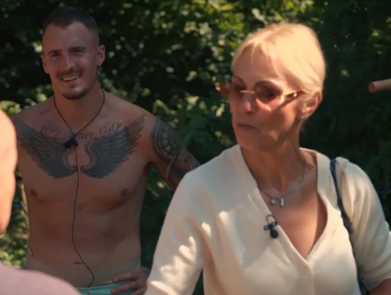 Ste videli, kakšno mamo ima Igor iz Kmetije? S svojim prihodom je popolnoma osvojila gledalce